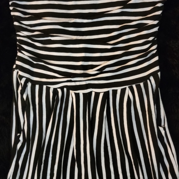 Heart & Hips Pants - Adorable strapless (L) romper